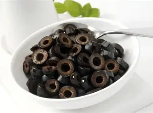 مخلل زيتون اسمر شرائح